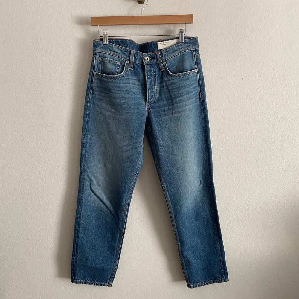 Rag and bone mid rise boyfriend denim Size 26